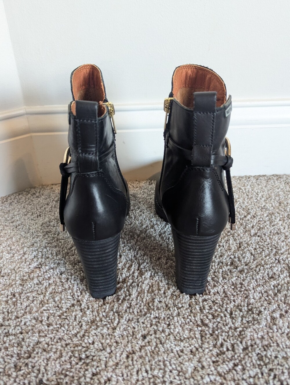 Pikolinos Connelly Heeled Ankle Boot with Tassel - Black sz 38 - Picture 4 of 8